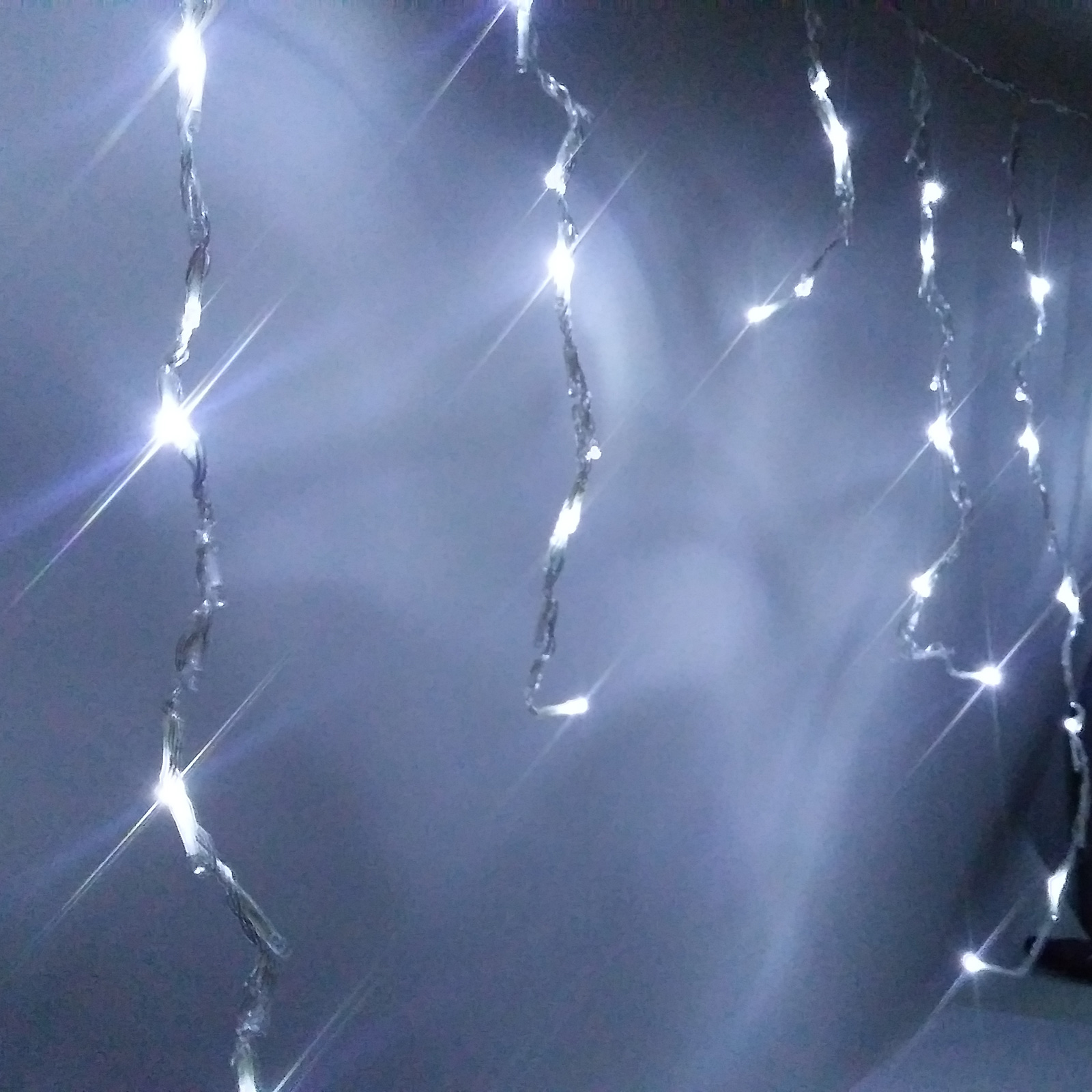 300 Eisregen Eiszapfen Lichterkette LED für Weihnachten kaltweiß IP44